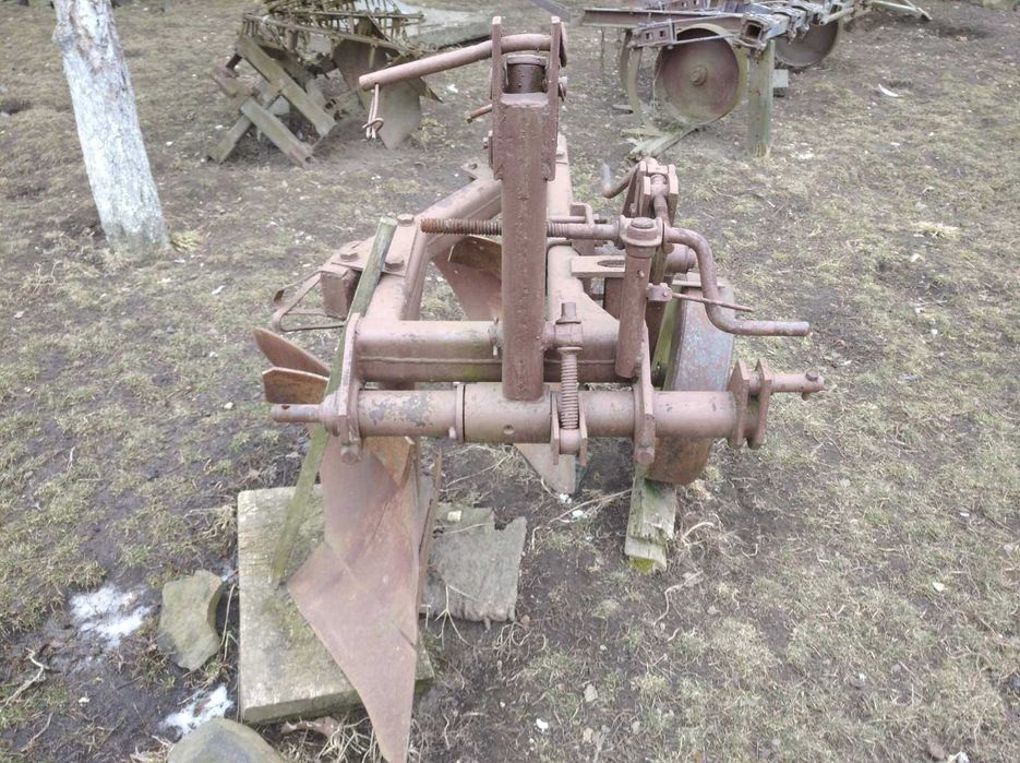 Продається трактор в комплекті