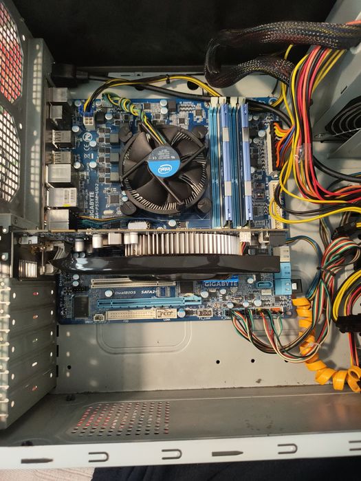 Zestaw PC: Mocny i7-860 | Gigabyte GA-P55M-UD2 | 4GB HyperX | HD 5770
