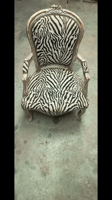 Krzesło do od restaurowania