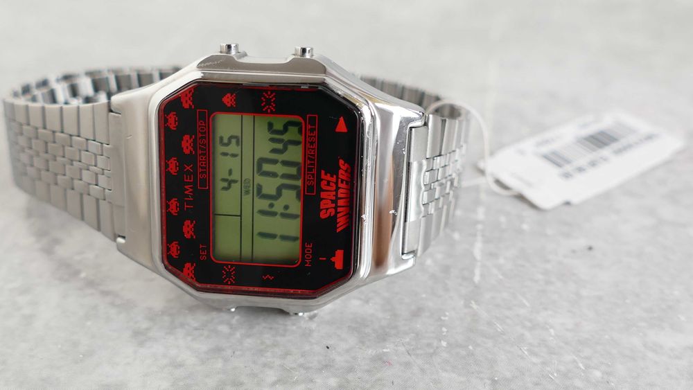 Zegarek TIMEX 80 x Space Invaders TW2V30000 srebrny