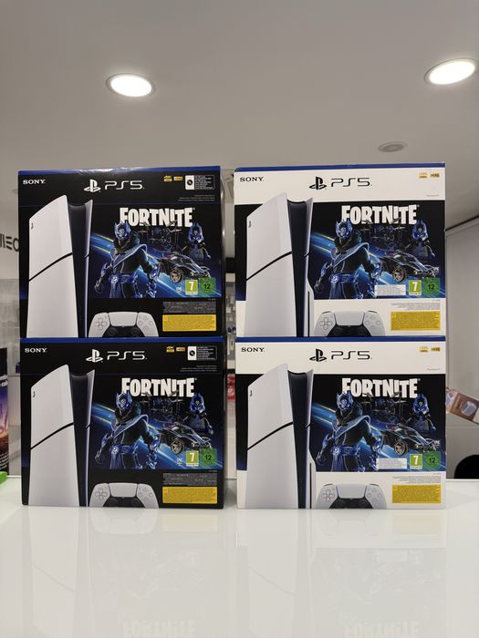 Consola Ps5 standart slim com jogo fortnite