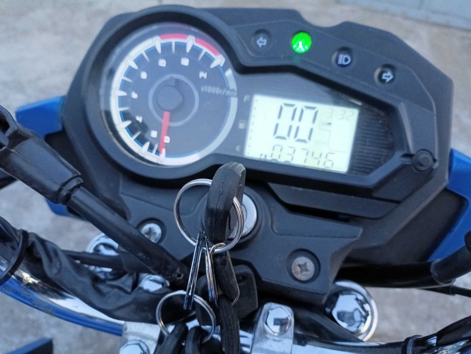 Мотоцикл spark 150