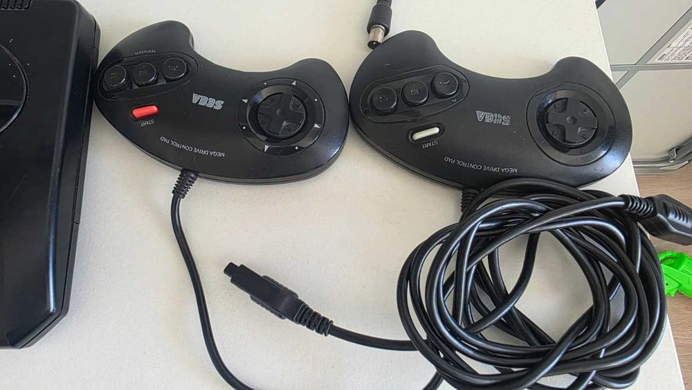 Conjunto completo Sega Mega Drive II (16-bit)