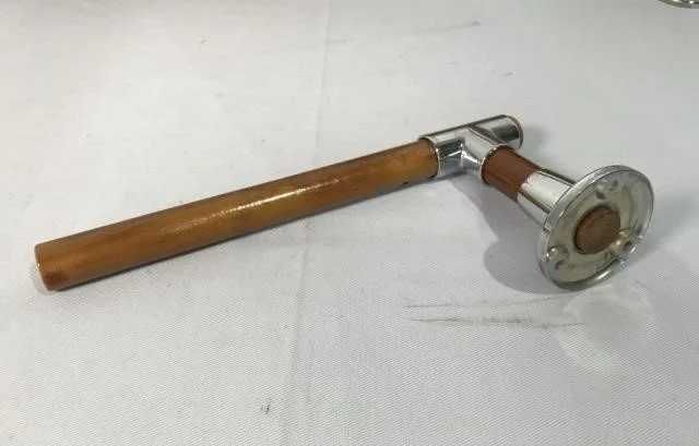 Itens de WC . Prateleira e toalheiro