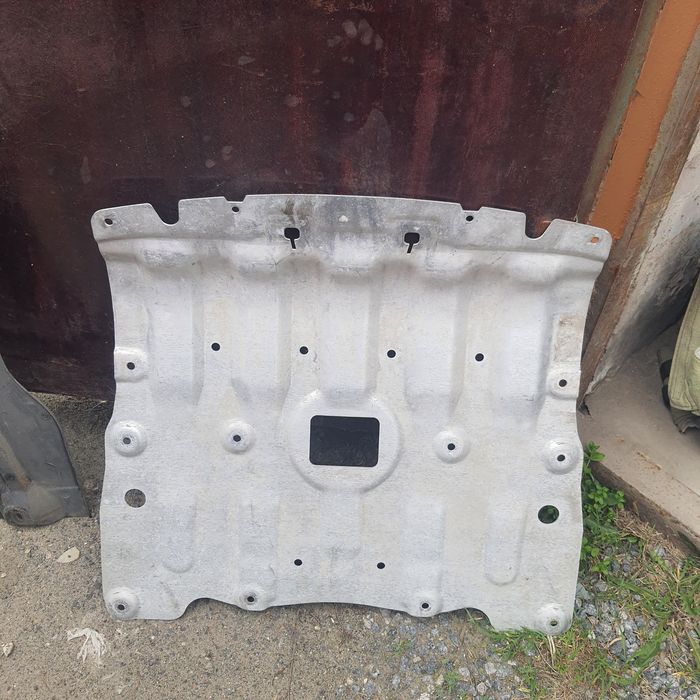 Захист мотора знизу BMW X5 g05 x6 g06  X7 g07 31146883551
