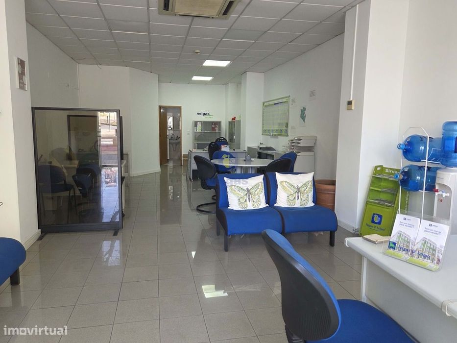 Loja comercial em Loures