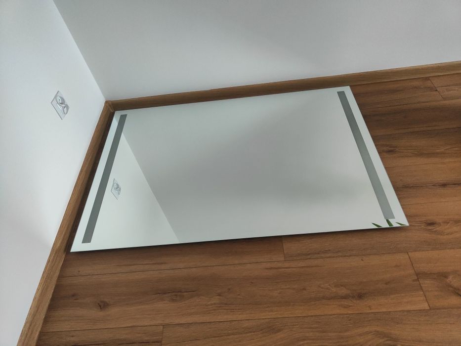 Podświetlane lustro 120x80