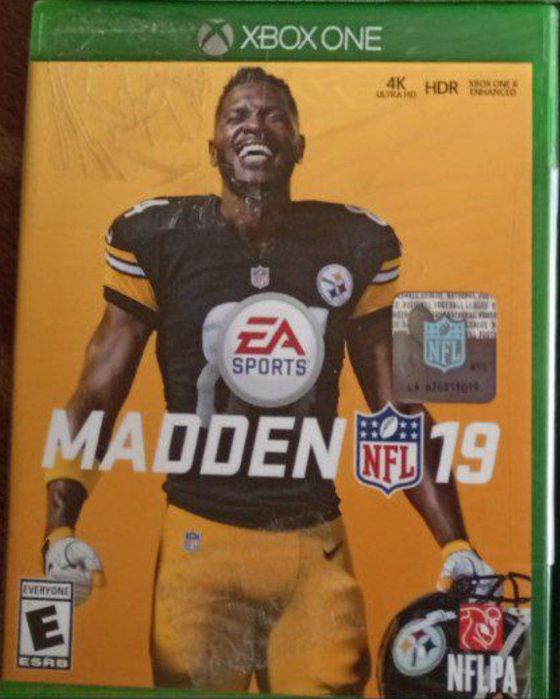 Продам Xbox one s три гри джойстик