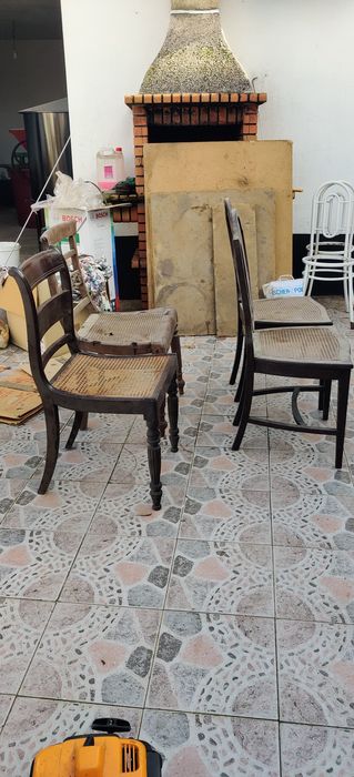 6 cadeiras diferentes em pau santo