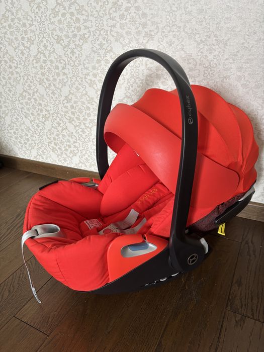 Автокрісло Cybex Cloud Z i-Size Autumn Gold burnt Red червоний колір