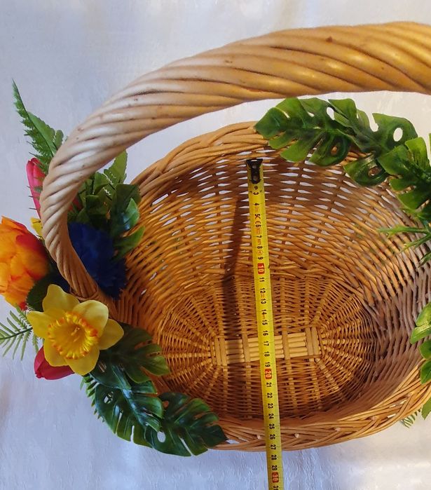 Kielce Duży koszyk, koszyczek wielkanocny z przybraniem