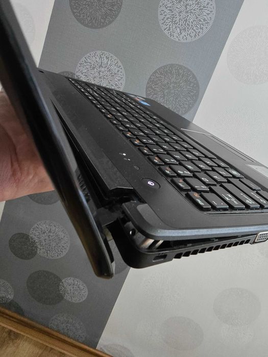 Laptop Lenovo HD6370M
