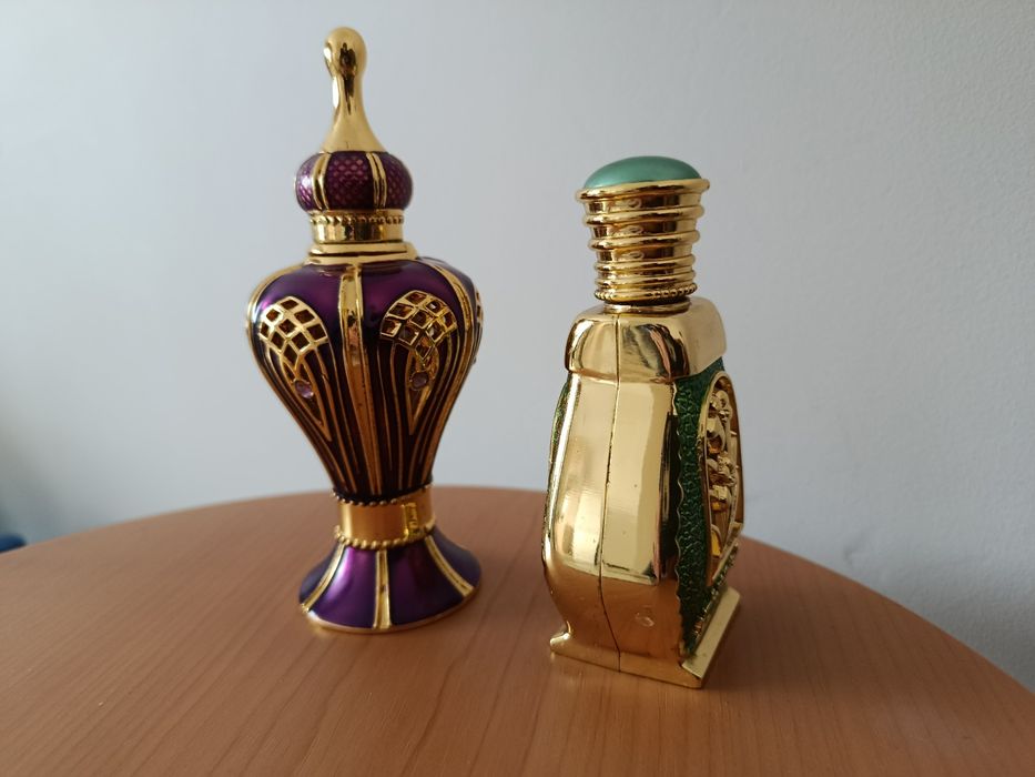 Sprzedam 2 PUSTE flakony po perfumach