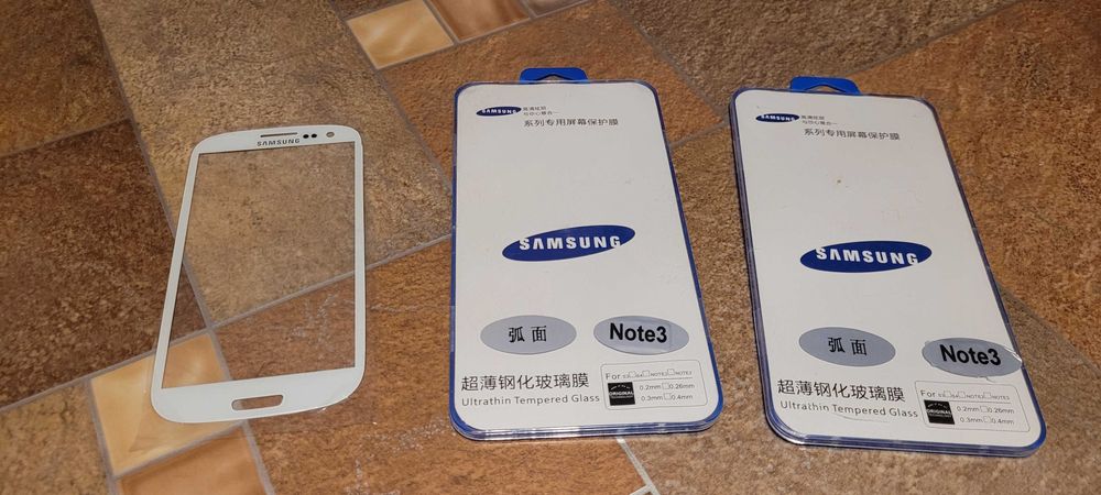 Стекло защитное на смартфон Самсунг