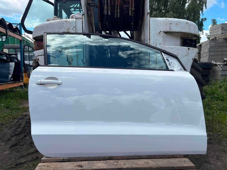 Vw Volkswagen Polo 6r drzwi prawe 3D kompletne kpl białe