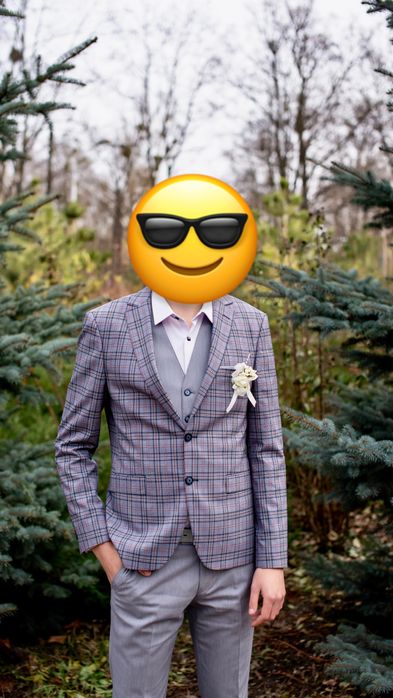 Продам класичний костюм трійку