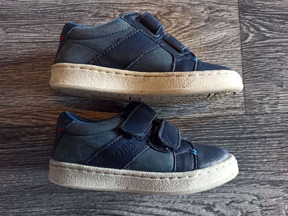 Buty Hugo Boss rozmiar 22 wkładka 14 cm