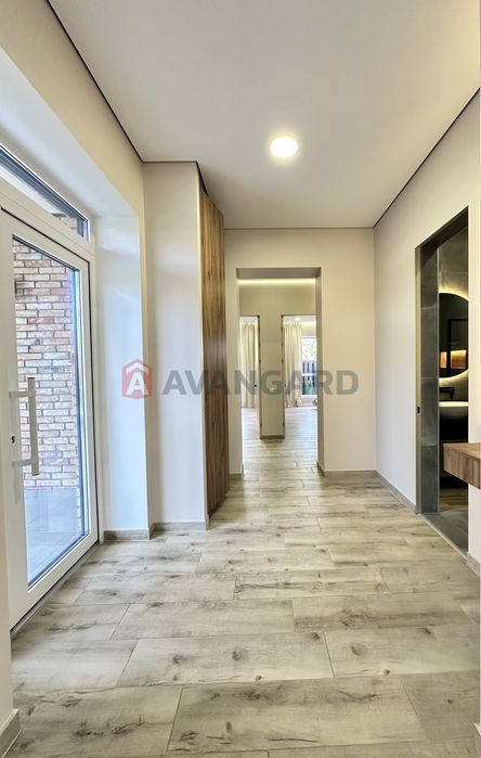 Продам современный дом 125 м2 терраса/бассейн в Новоалександровке