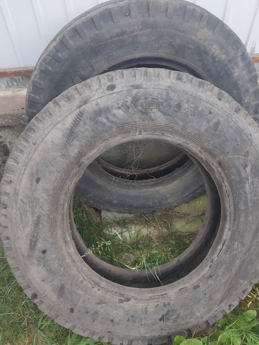 Вісь з колесами до автомобільного прицепа
