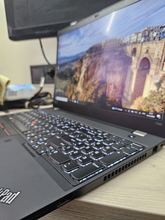 Lenovo Thinkpad T590 i7-8665U/16Gb DDR4/SSD 512Gb m.2 nvme/15.6" IPS