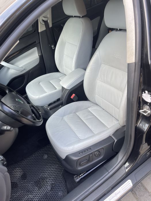 Skoda Octavia A5 2.0 бенз Автомат Laurin Klement