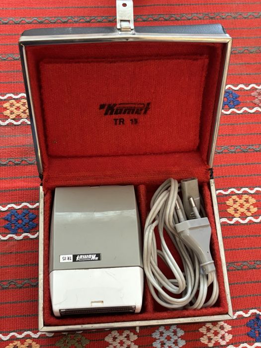 Elektryczna maszynka do golenia Komet TR 15