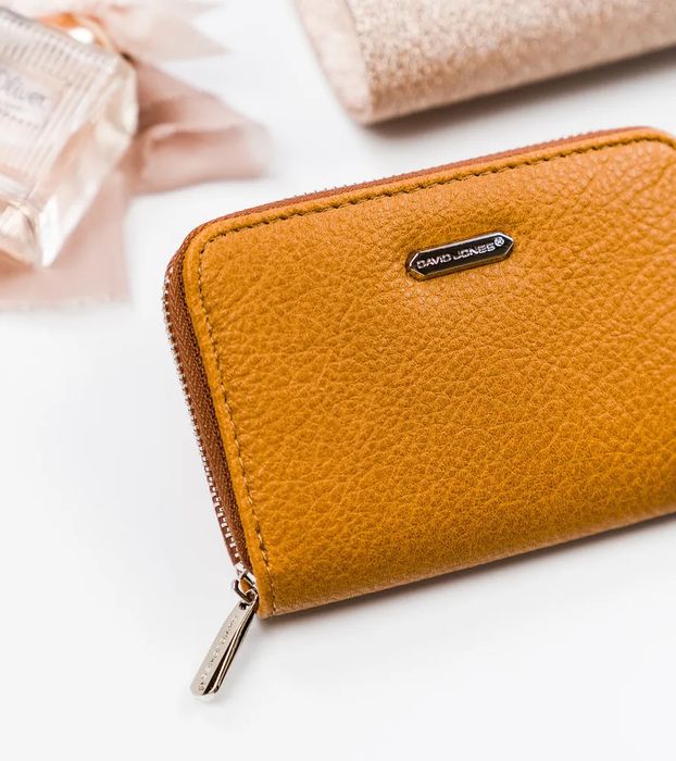 portfel damski z ziarnistej skóry eko zapinany suwakiem