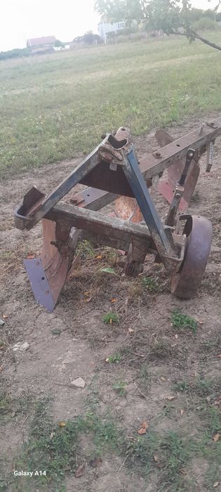 продам плуг плн 3-35 заводський