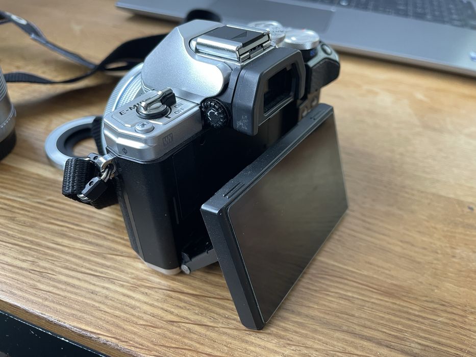Aparat Olympus E-M10 III