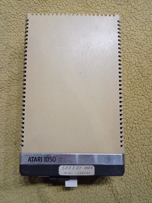 Stacja Dyskietek Atari 1050 Oryginalna Speddos