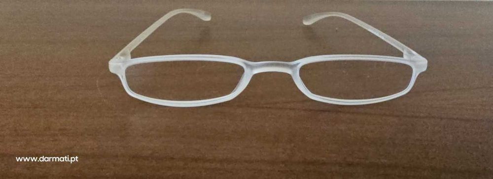 ÓCULOS DE LEITURA PRÉ-GRADUADOS