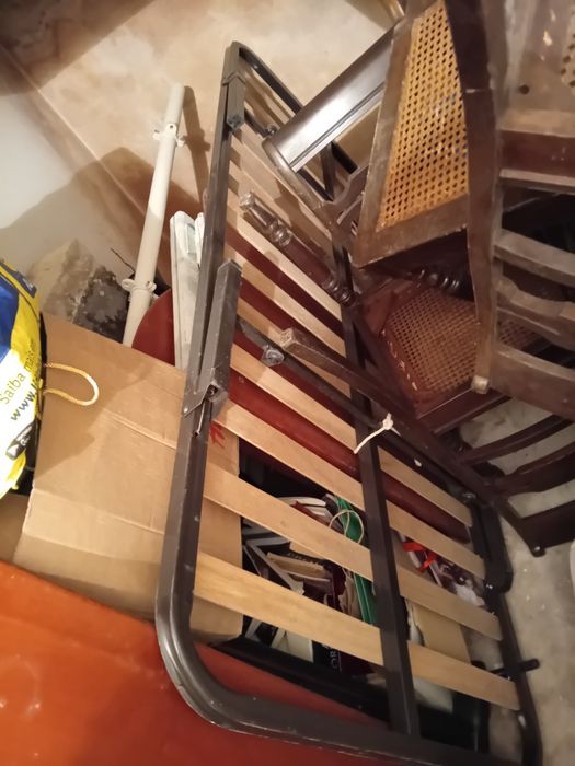 Cama e colchão 190×80