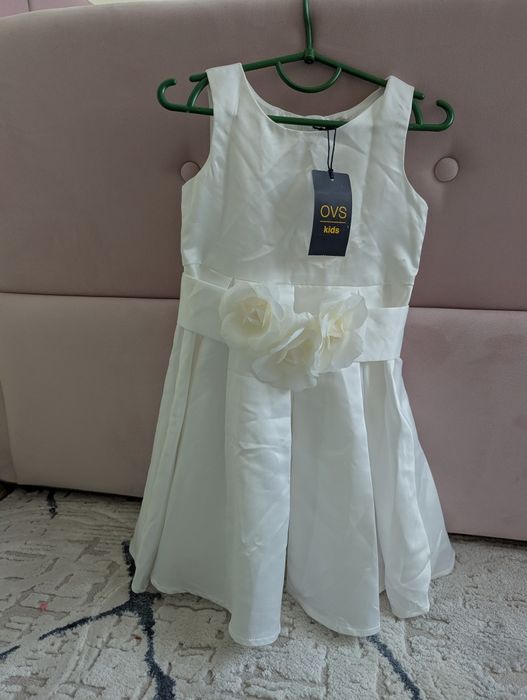 Атласна сукня OVS. На 3-4 роки