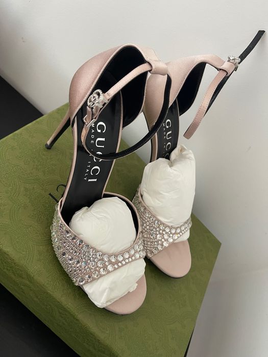 Босоніжки Gucci 41 розмір бежеві