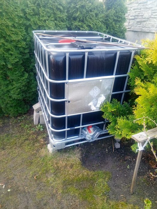 Mauzer czarny  1000l zbiornik na wodę,