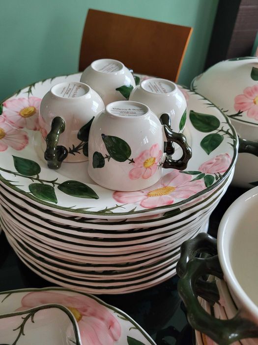 Venda Exclusiva: Serviço de Jantar/Chá Villeroy & Boch 'Wild Rose'