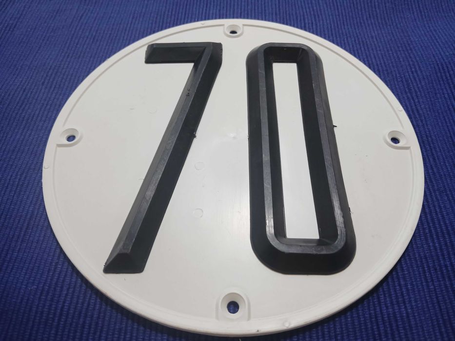 Sinal / Placa de Velocidade Auto ( 70 ) Classico - Plastico - Novo