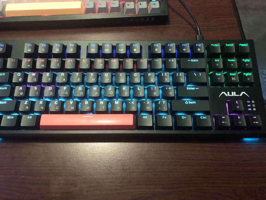 Клавіатура aula f3032. Стан ідеальний. СРОЧНО