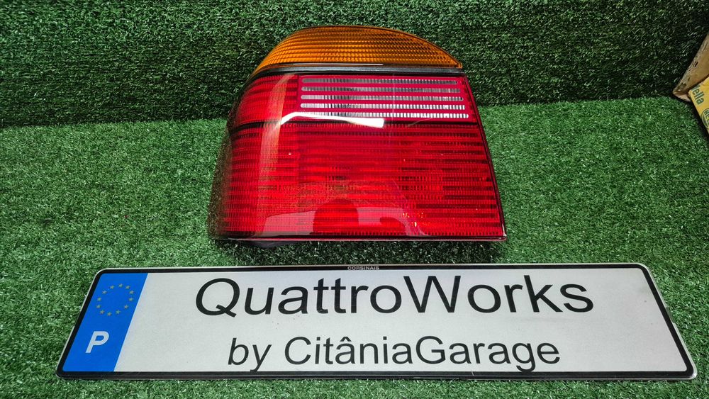 Farolim Traseiro Direito Volkswagen Golf III 1991 a 1998 Ref. 9EL139137.061 HELLA NOVO