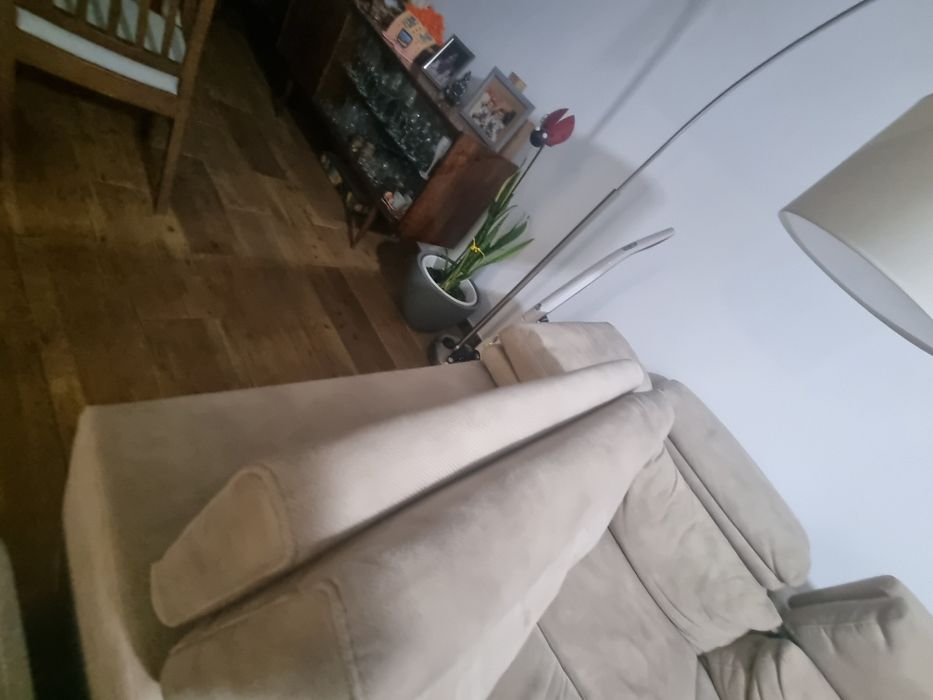 Sofá com chaise long