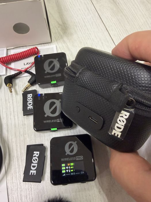 Продам мікрофонну систему RØDE Wireless PRO