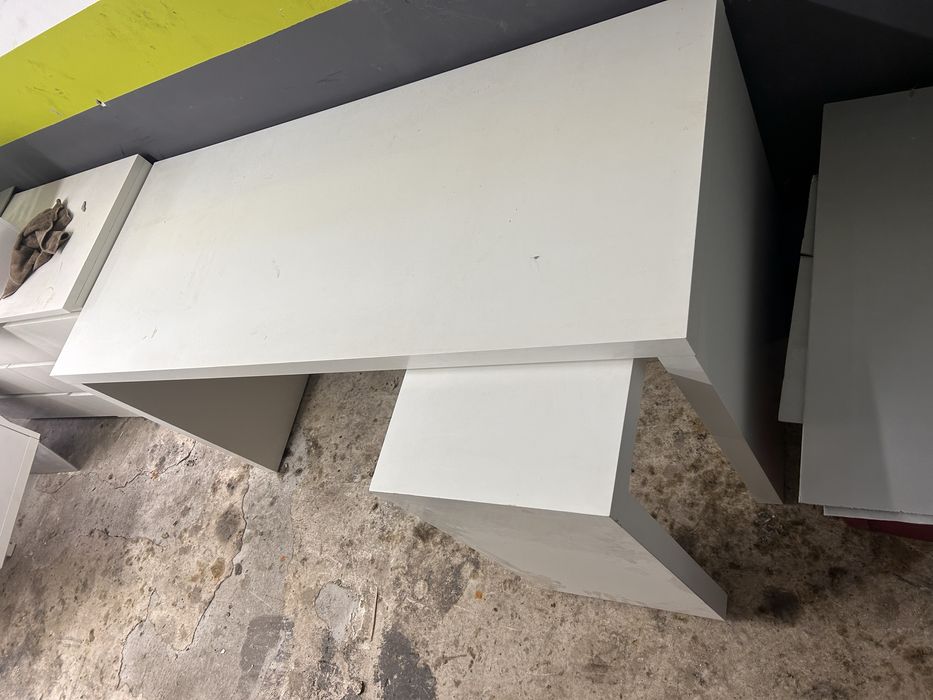 Biurko ikea malm wysuwane stylowe