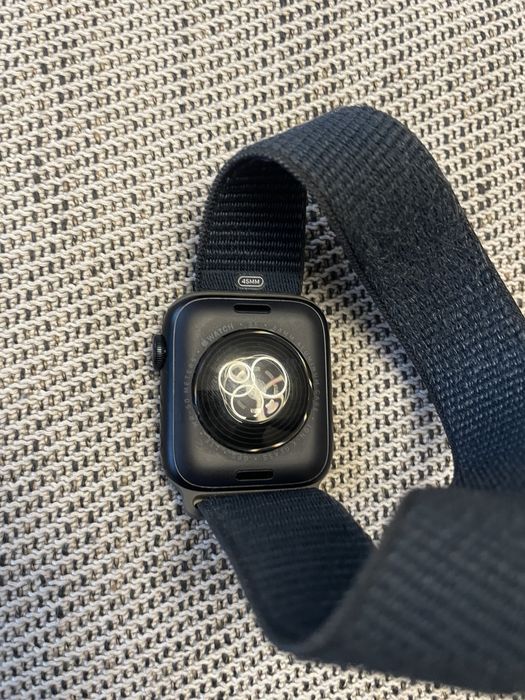 Apple Watch SE 2 44mm + e SIM cellular 100% baterii