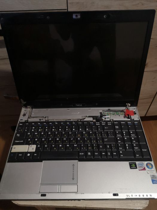 Продам ноутбук на запчасти или восстановление.