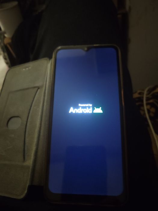 Продам телефон Samsung A04s