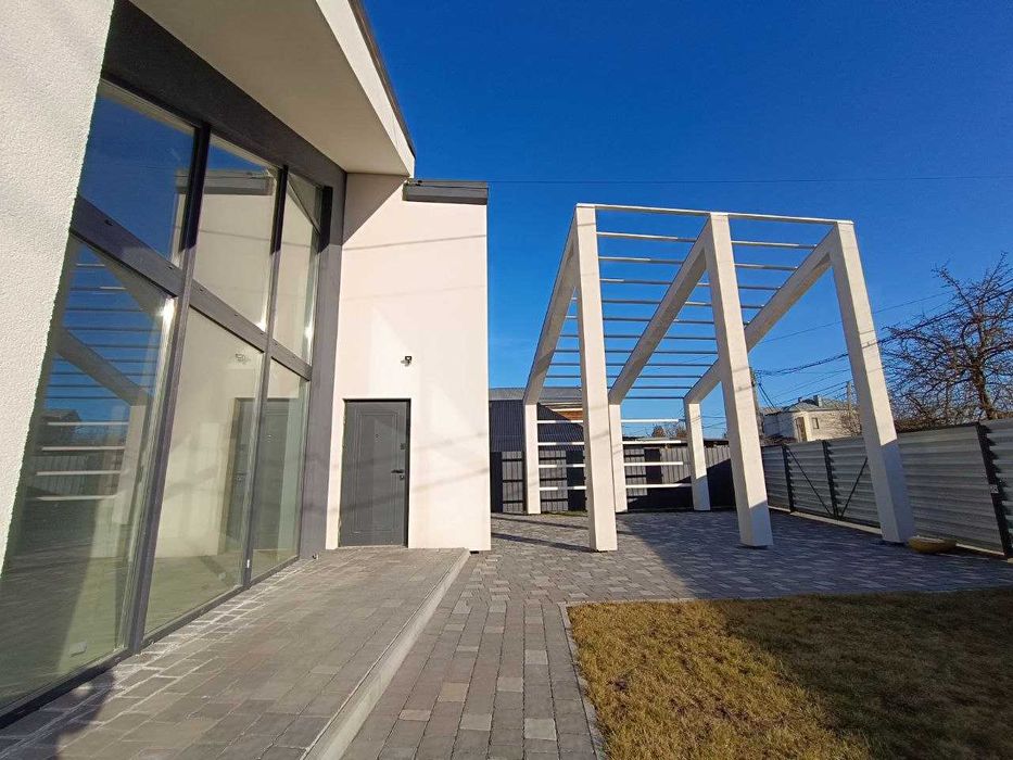 Елітний Особняк в центрі Вовчинців