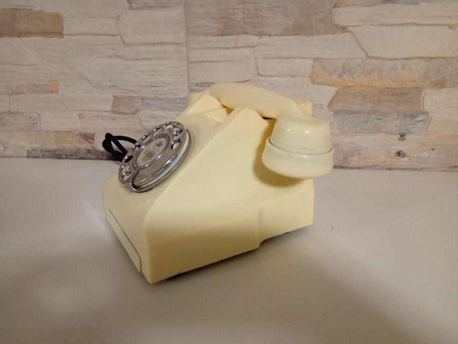Antigo telefone baclite cor marfim anos 60
