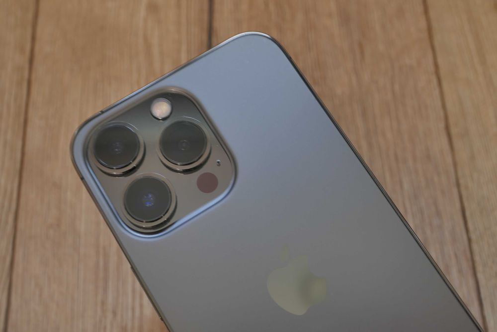 Apple iPhone 13 Pro 256GB Mocny Grafit/Graphite + gratis 3 etui