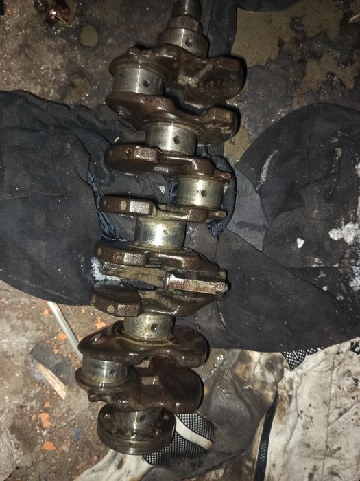 Колінвал ваз 21099