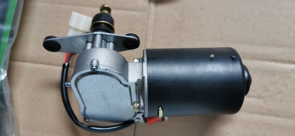 Can am Maverick x3 wycieraczka spryskiwacze szyba pióro
